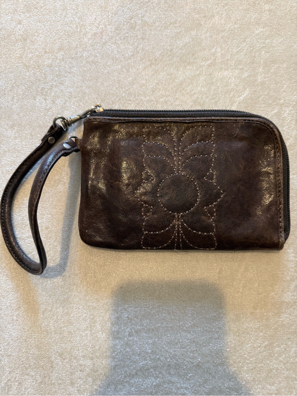 Fossil Dark Brown Stitched Floral Leather Wristlet